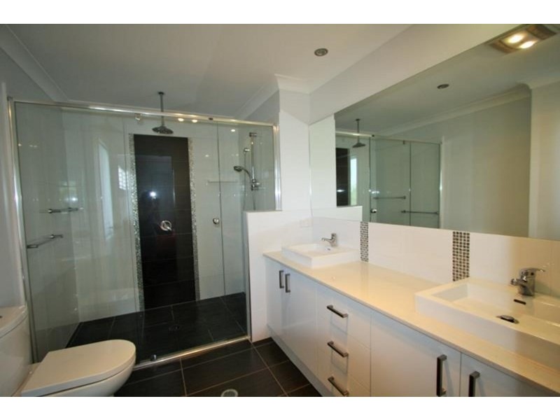 38 Brockhouse Street, Upper Mount Gravatt QLD 4122