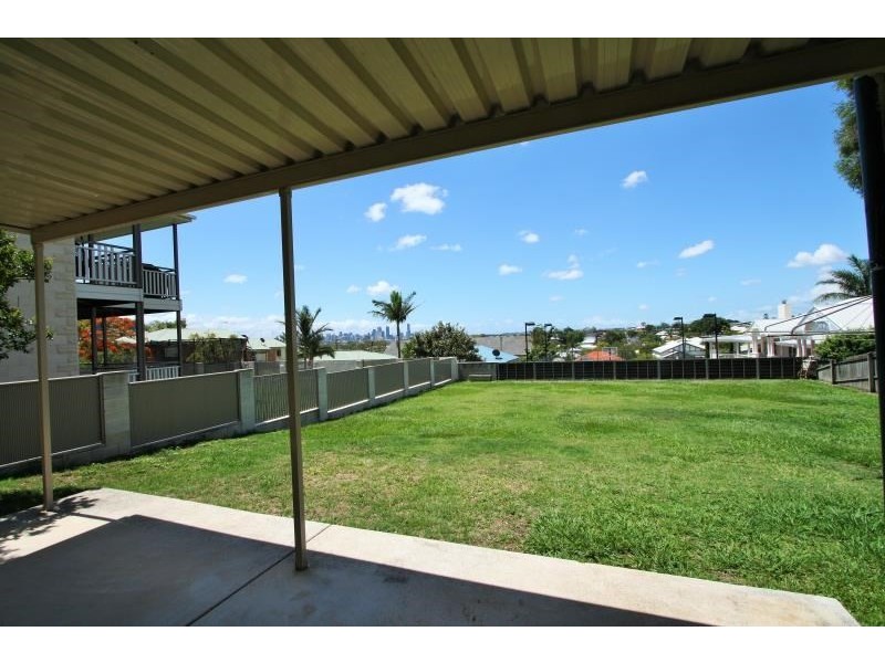 51 Nicholson Street, Greenslopes QLD 4120