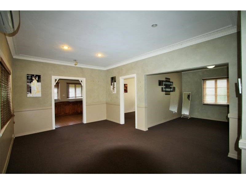 10 Kogarah Street, Tarragindi QLD 4121