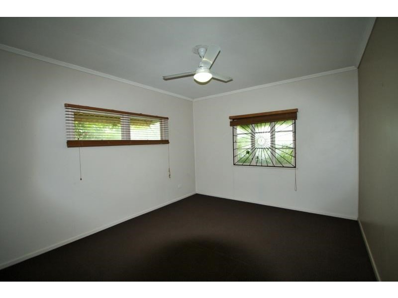 10 Kogarah Street, Tarragindi QLD 4121