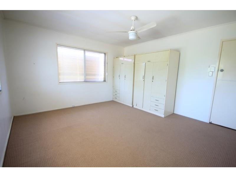 25 Walter Street, Holland Park West QLD 4121