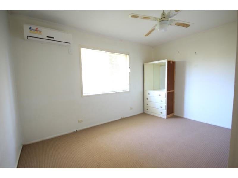 25 Walter Street, Holland Park West QLD 4121