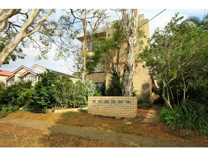 4/34 Swain Street, Holland Park West QLD 4121