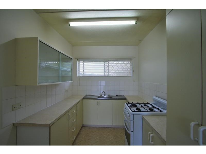 4/34 Swain Street, Holland Park West QLD 4121