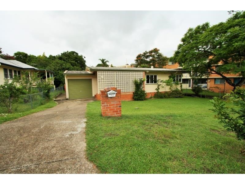 11 Steele Street, Holland Park QLD 4121