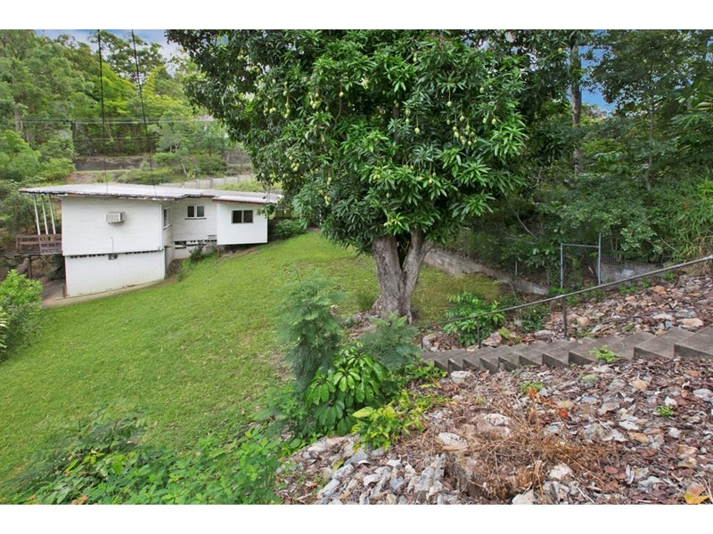 3 Odessa Street, Holland Park West QLD 4121