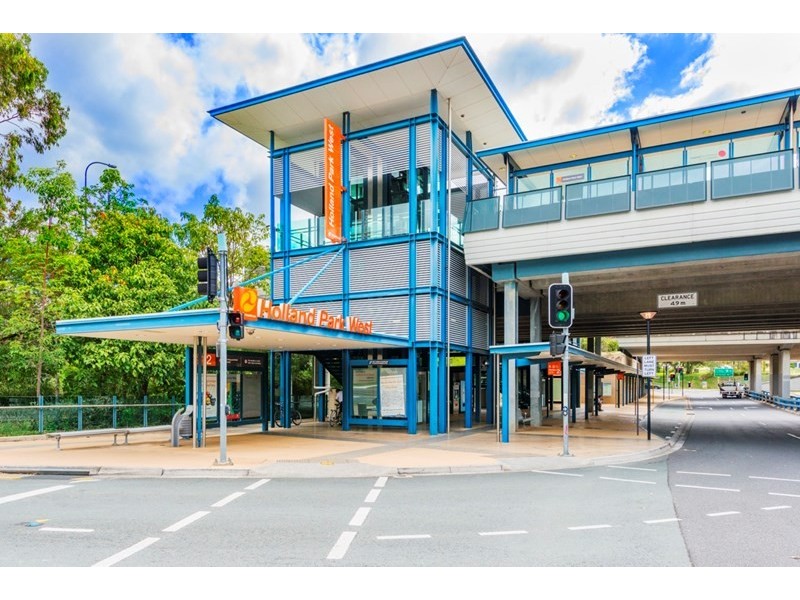 3 Odessa Street, Holland Park West QLD 4121