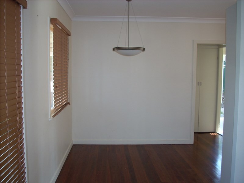 19 Andrew Avenue, Tarragindi QLD 4121