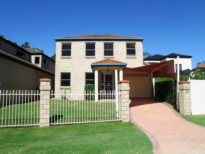 28 Estate Place, Holland Park West QLD 4121