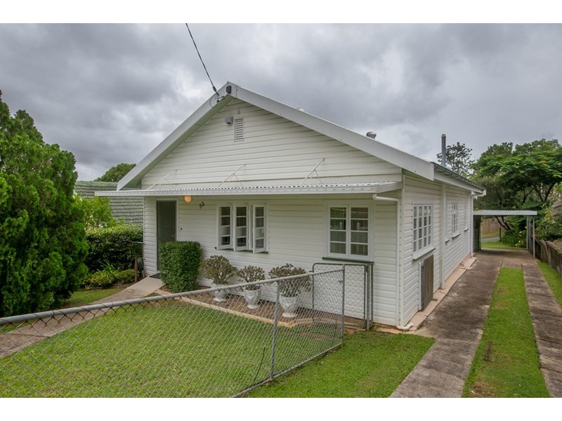 52 Hockings Street, Holland Park West QLD 4121