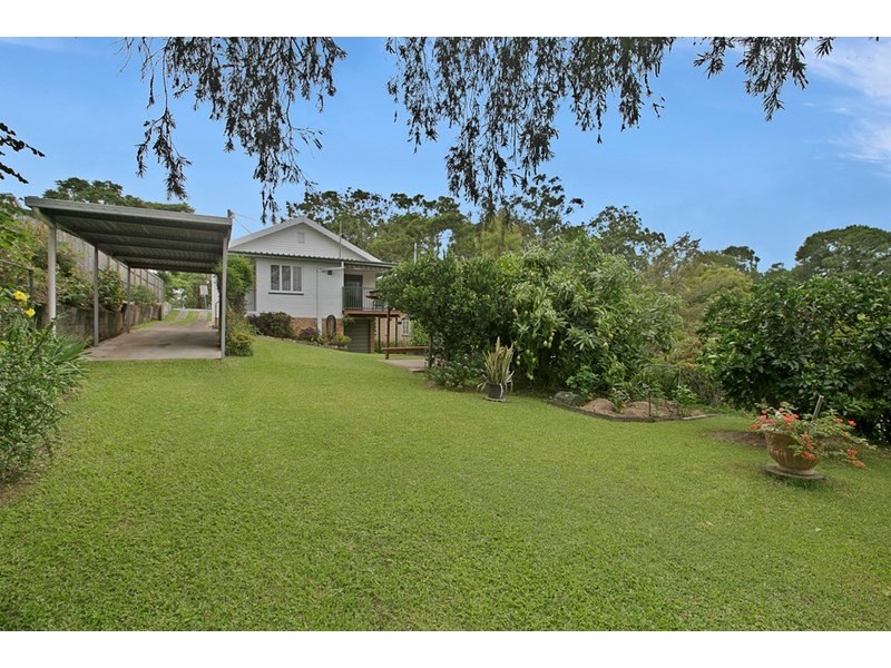 52 Hockings Street, Holland Park West QLD 4121