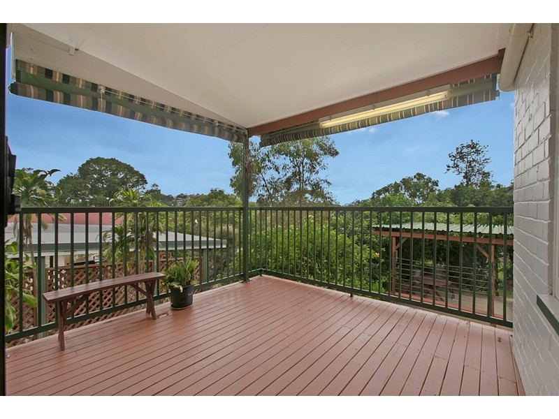 52 Hockings Street, Holland Park West QLD 4121