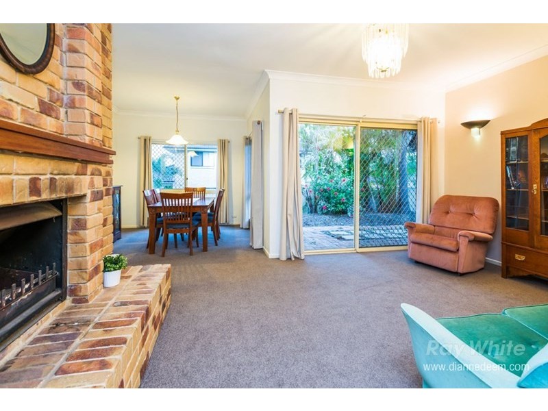 21 Nardie Street, Eight Mile Plains QLD 4113