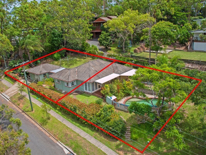 33 Hockings Street, Holland Park West QLD 4121