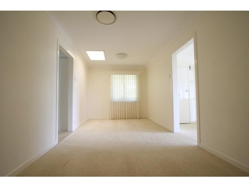 2 Harbut Street, Holland Park West QLD 4121