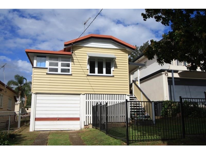 65 Harold Street, Holland Park QLD 4121