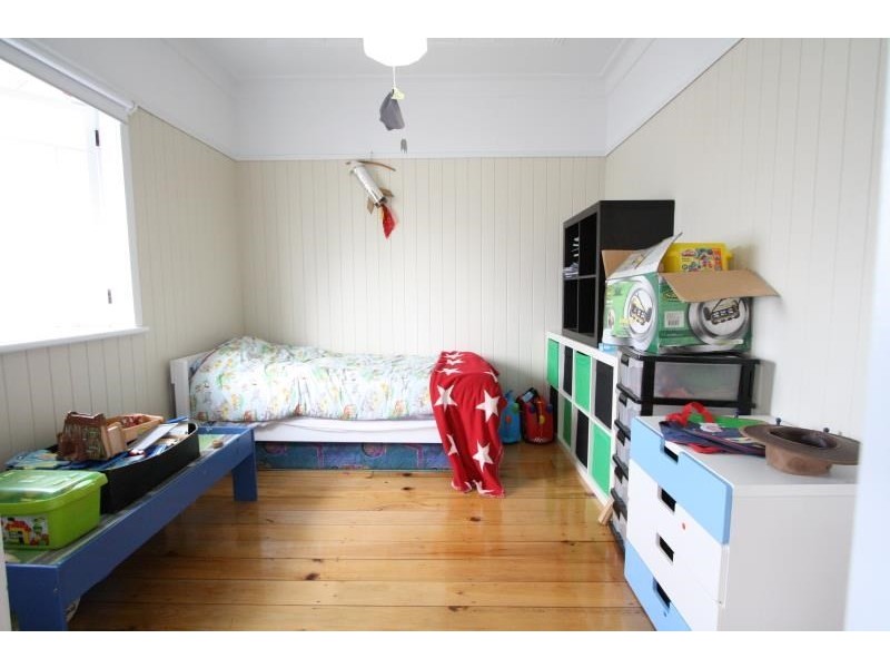 65 Harold Street, Holland Park QLD 4121