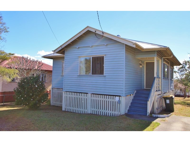 14 Mar Street, Holland Park QLD 4121