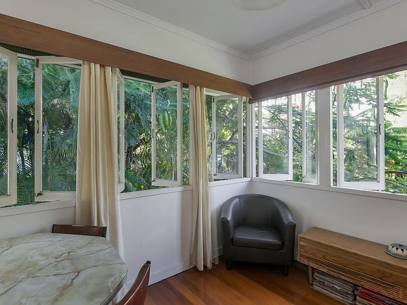 182 Sterculia Avenue, Holland Park West QLD 4121