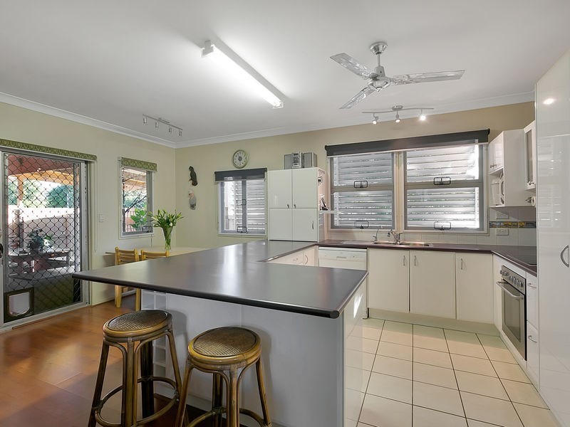 25 Invermore Street, Mount Gravatt East QLD 4122