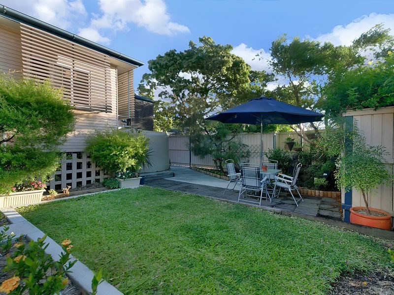 25 Invermore Street, Mount Gravatt East QLD 4122
