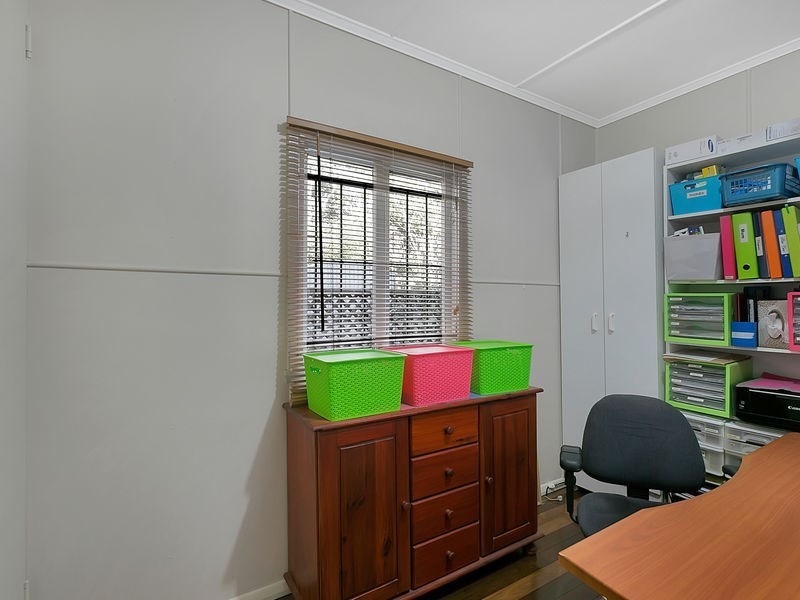 25 Invermore Street, Mount Gravatt East QLD 4122