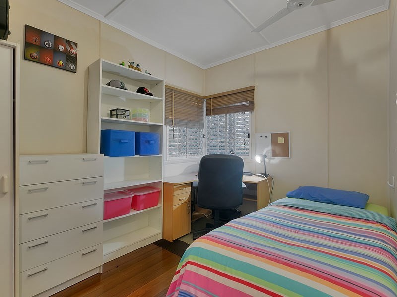 25 Invermore Street, Mount Gravatt East QLD 4122