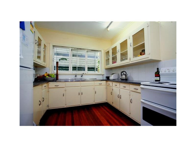 18 Rockingham Street, Mount Gravatt QLD 4122