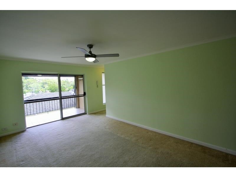 4/21 Embie Street, Holland Park West QLD 4121