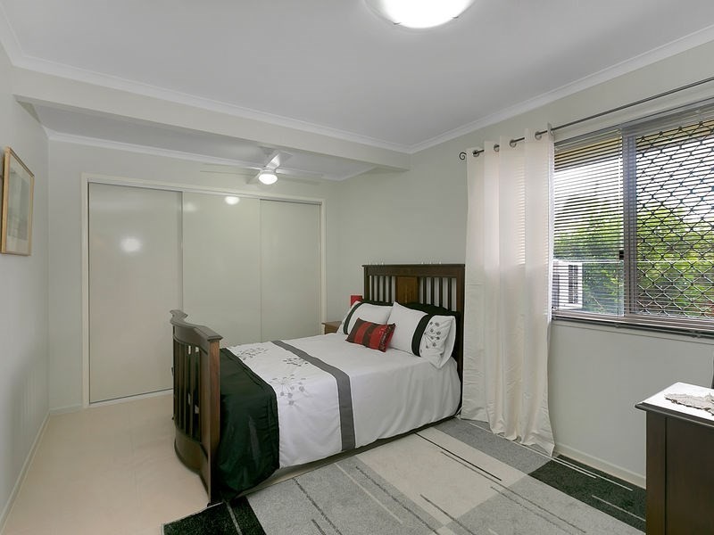 17 Ruby Avenue, Tarragindi QLD 4121