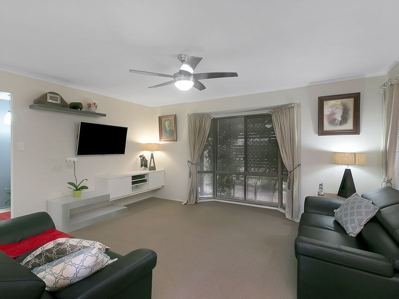 17 Ruby Avenue, Tarragindi QLD 4121