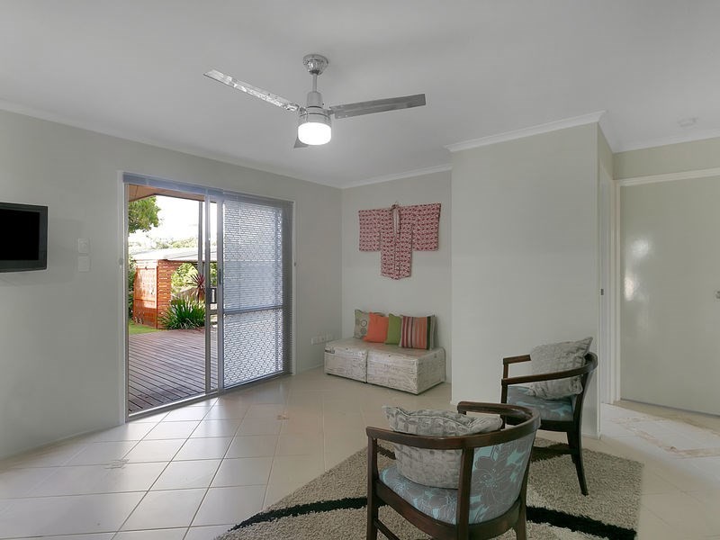 17 Ruby Avenue, Tarragindi QLD 4121