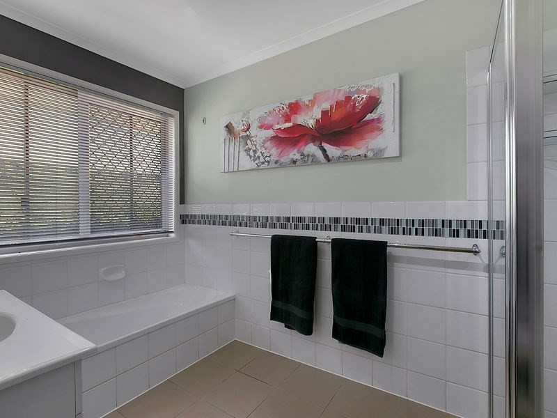 17 Ruby Avenue, Tarragindi QLD 4121