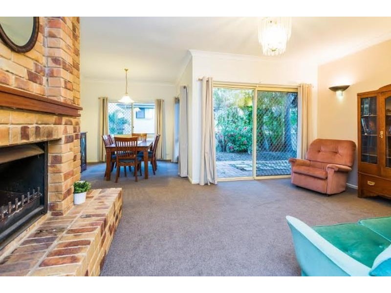 21 Nardie Street, Eight Mile Plains QLD 4113