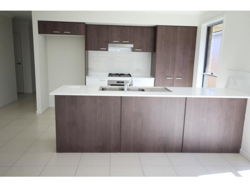30 Brookside Circuit, Ormeau QLD 4208