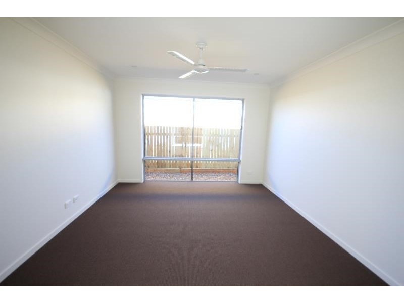 30 Brookside Circuit, Ormeau QLD 4208