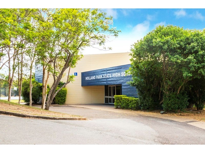 16 Mulsanne Street, Holland Park West QLD 4121