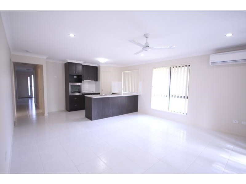 2 Gordon Drive, Bellbird Park QLD 4300