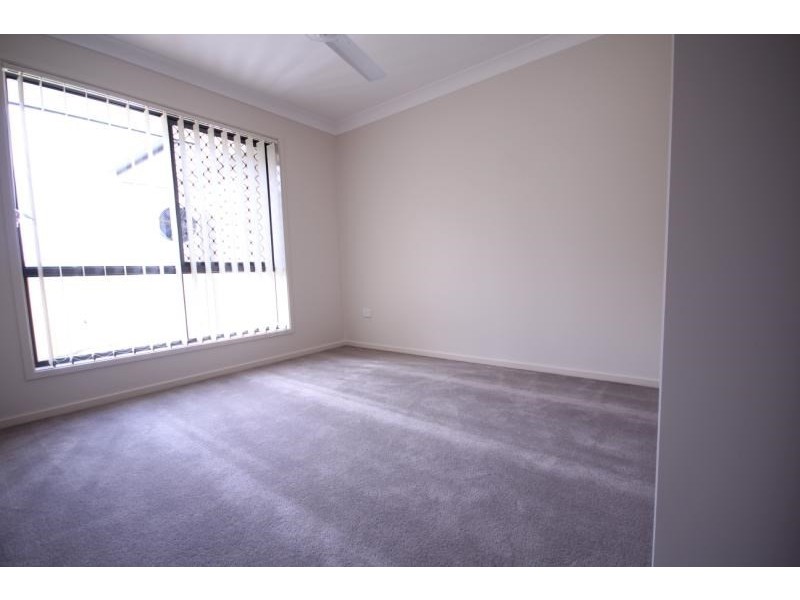 2 Gordon Drive, Bellbird Park QLD 4300