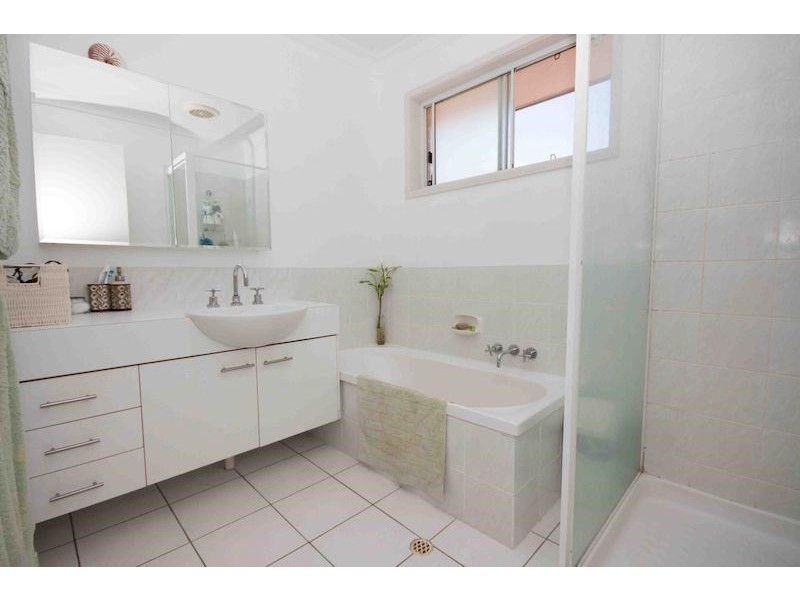 21 Perrin Drive, Seven Hills QLD 4170