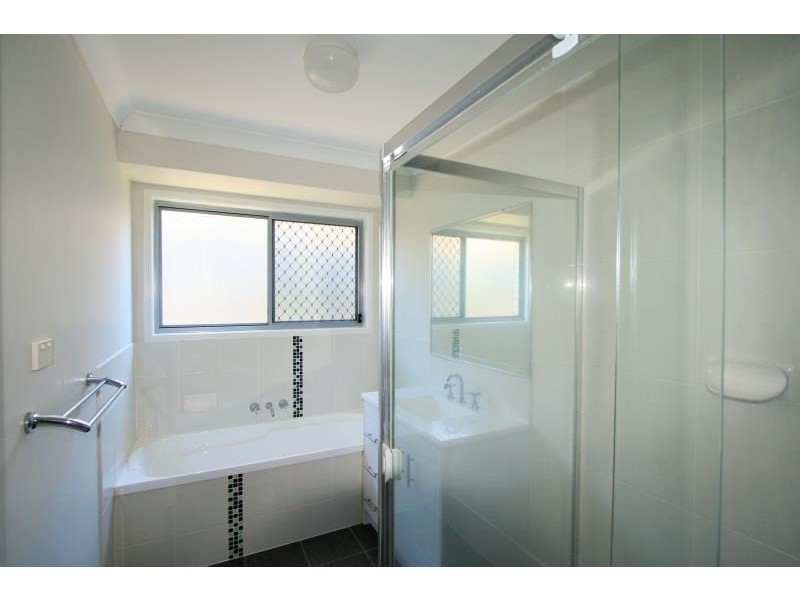 26 Regency Cresent, Moggill QLD 4070