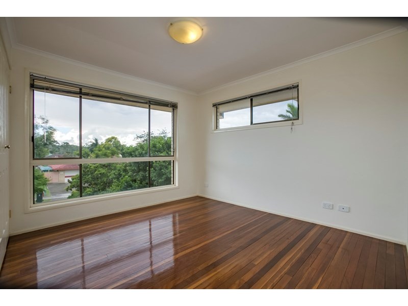 19 Redpath Street, Wishart QLD 4122