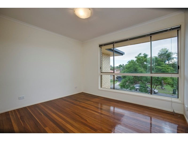 19 Redpath Street, Wishart QLD 4122