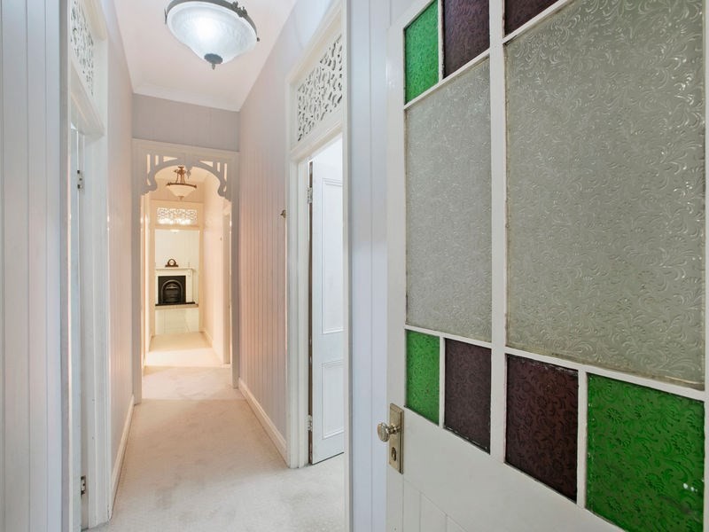 24 Hampton Street, East Brisbane QLD 4169