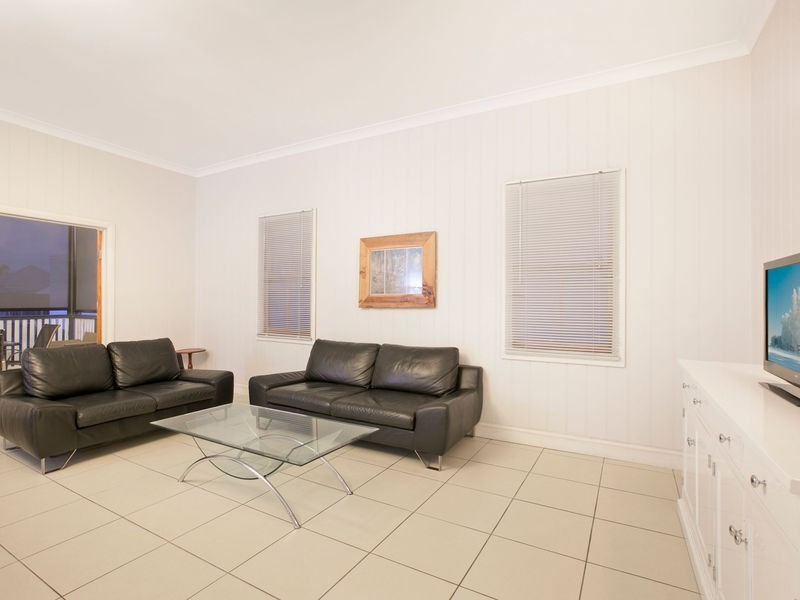 24 Hampton Street, East Brisbane QLD 4169