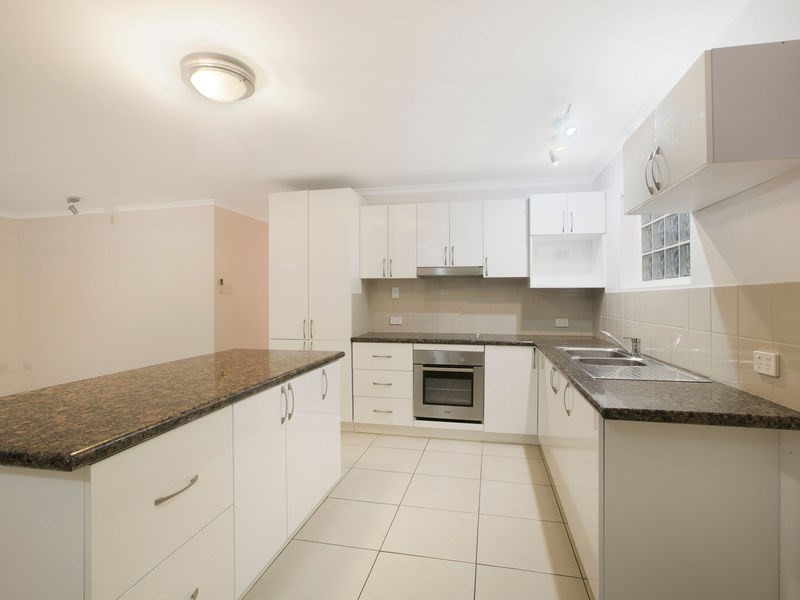 24 Hampton Street, East Brisbane QLD 4169