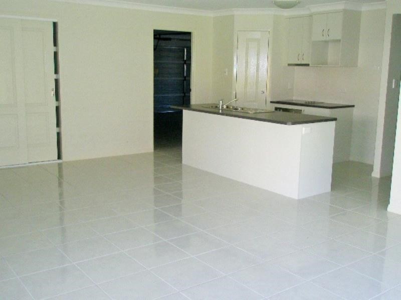 12 Brown Street, Moggill QLD 4070