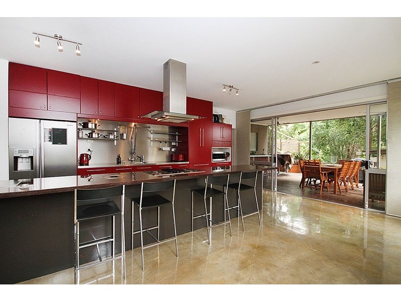 12 Raff Avenue, Holland Park QLD 4121