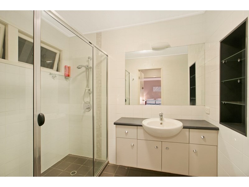 10 Dagmar Street, Holland Park West QLD 4121