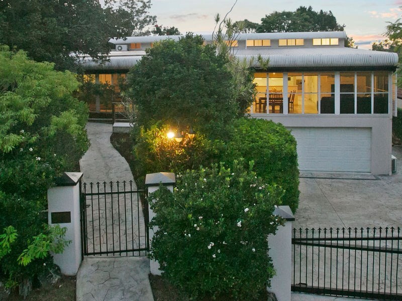 19 Dellwood Street, Nathan QLD 4111